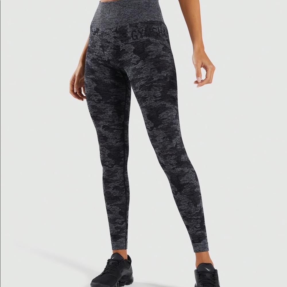 gymshark camo seamless leggings black size L
